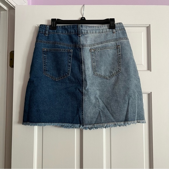 Cider Two atone Denim Skirt with Belt - Picture 2 of 4